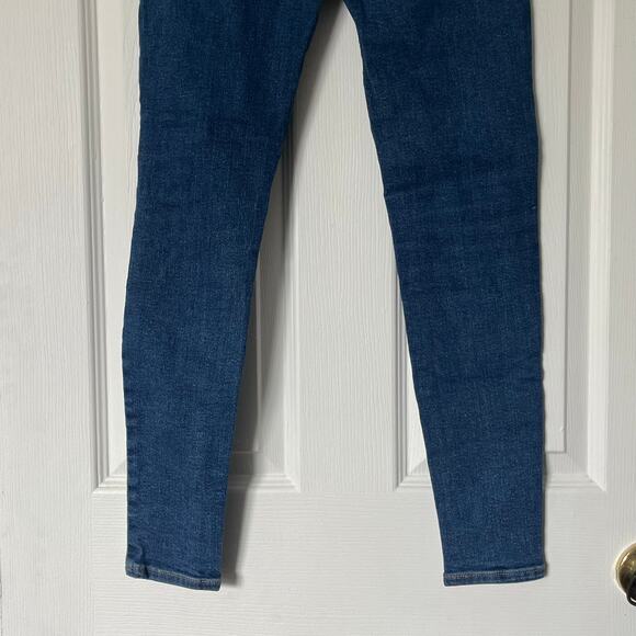 Levi's Signature Distressed High Waist Skinny Jeans - Size 28 - Picture 6 of 8